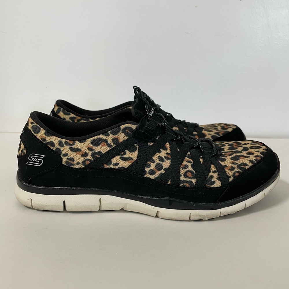 Skechers Gratis Wild Vibes Animal Print Leopard Sneaker - Picture 2 of 6